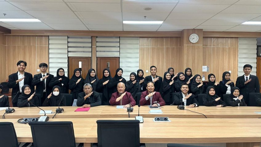 Sidang Jan 04